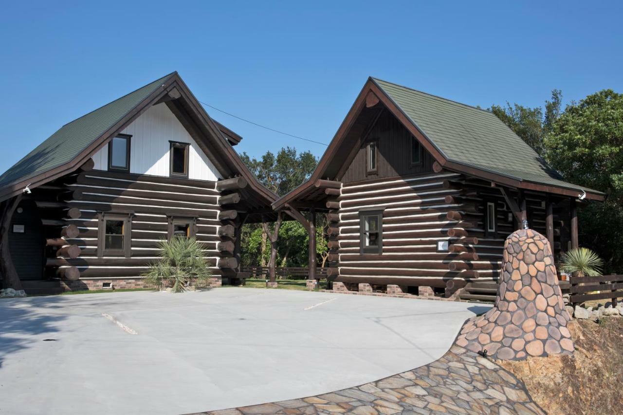 הוילה שימה Log House At Shima מראה חיצוני תמונה